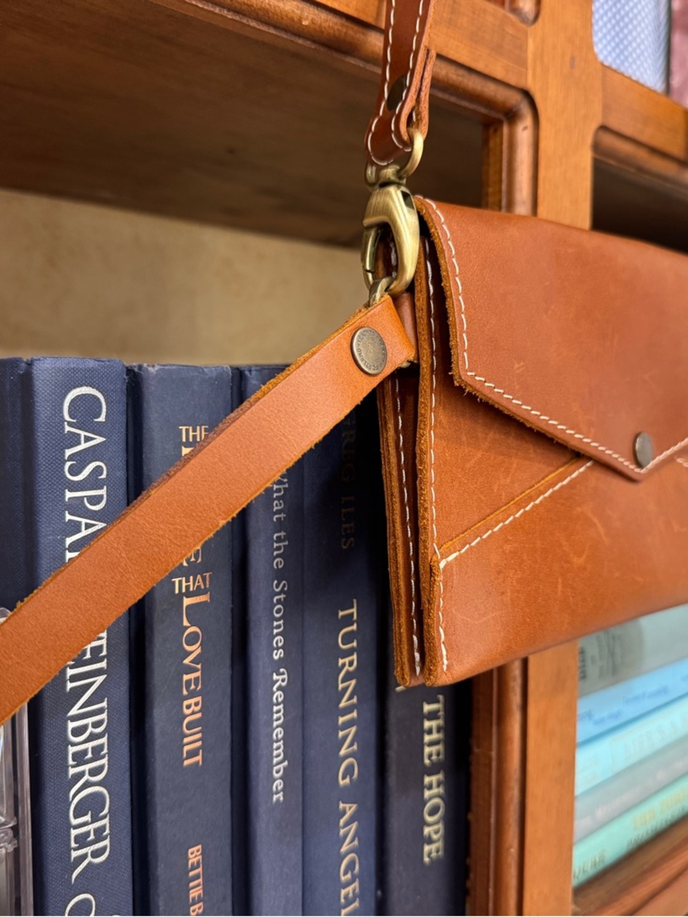 Portland Leather Envelope Convertible Crossbody - Picture 2 of 8